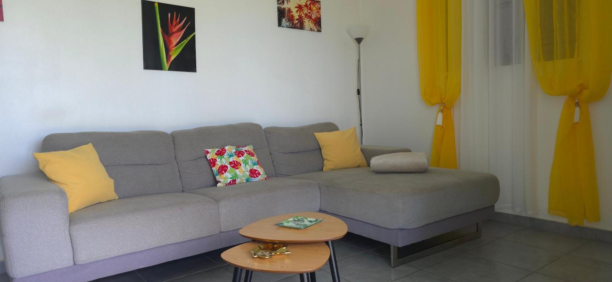 Maison Laurencia - Appartement Au Rez-De-Chaussee Avec Jardin Sainte-Anne  Extérieur photo